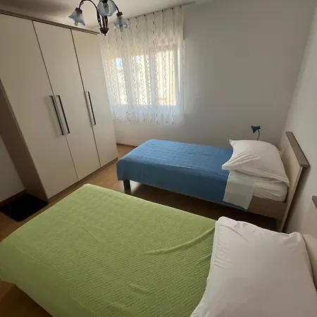 Adriatic Apartment *