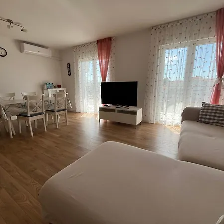 Adriatic Apartament *