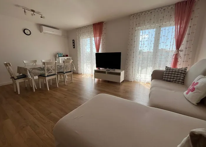 Adriatic Apartment *