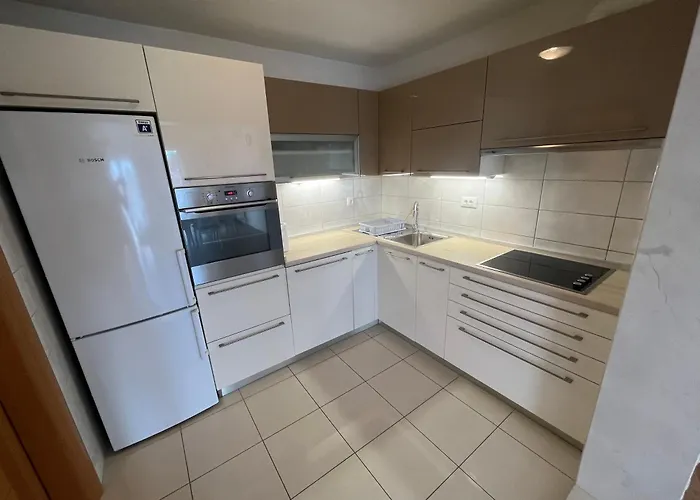 Adriatic Apartment *